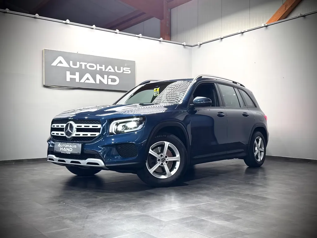 Mercedes-Benz GLB 220