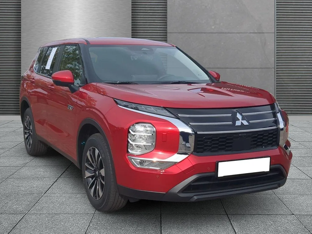 Mitsubishi Plug-in Hybrid Outlander