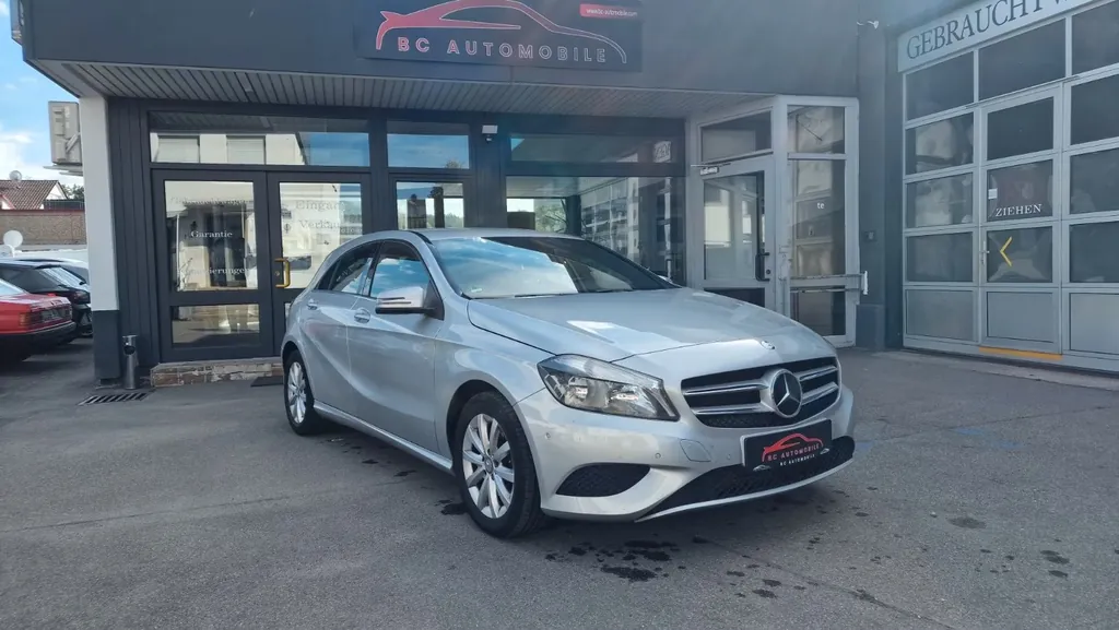 Mercedes-Benz A 180