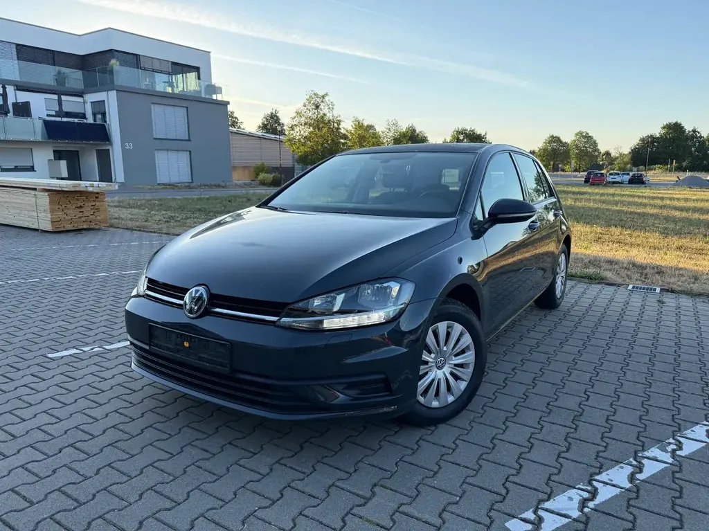 Volkswagen Golf Trendline BMT/Start-Stop| 1.Hand | Top gepflegt | VW-Scheckheft | PDC | Bluetooth | Winter-Paket | Front Assist
