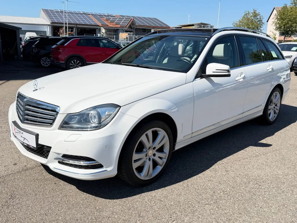 Mercedes-Benz C 220