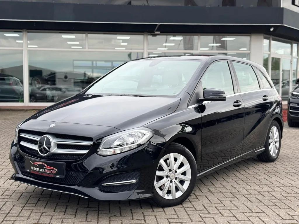 Mercedes-Benz B 180