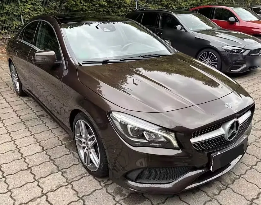 Mercedes-Benz CLA 200