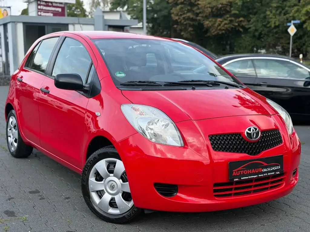 Toyota Yaris Cool 1.Hand 5 Türer Klima Scheckh. HU/AU:Neu Top Zust.