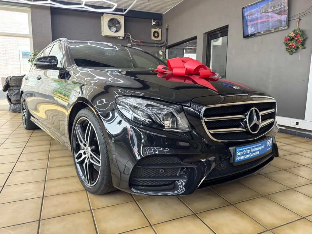 Mercedes-Benz E 300