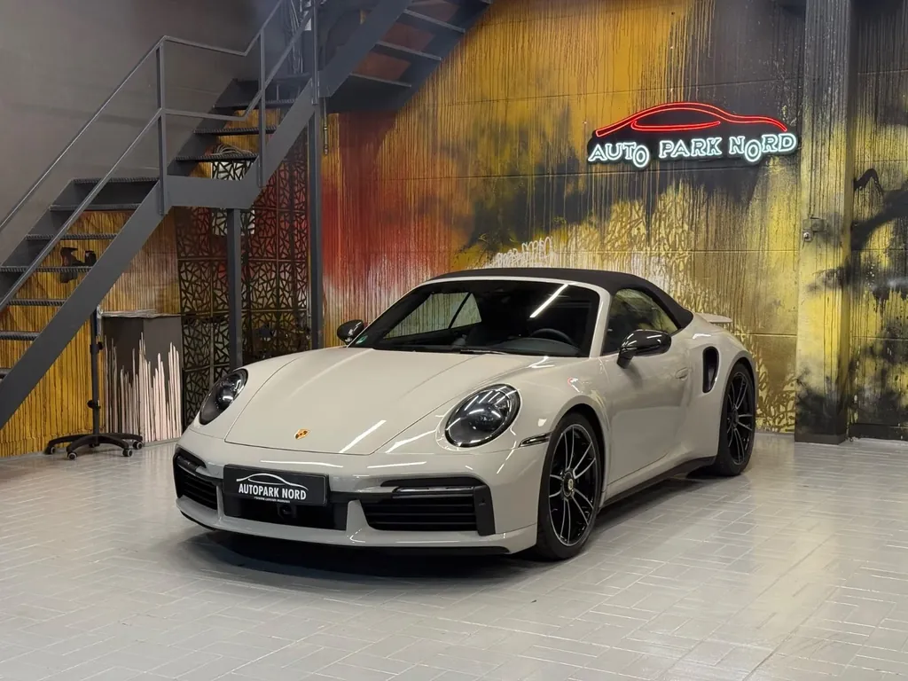 Porsche 992