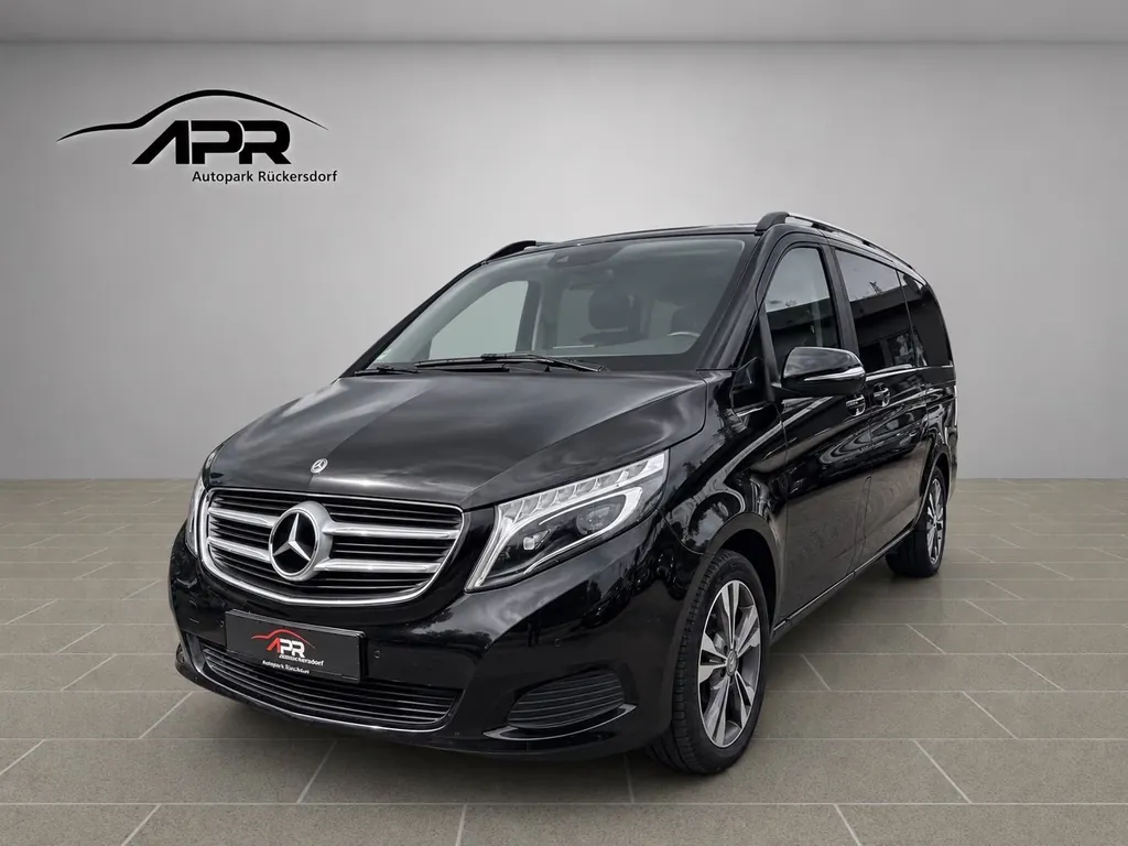 Mercedes-Benz V 220