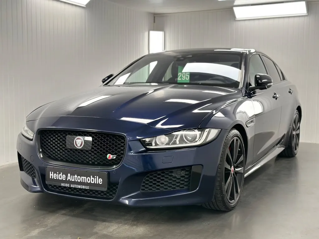 Jaguar XE
