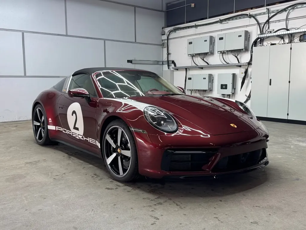 Porsche 992