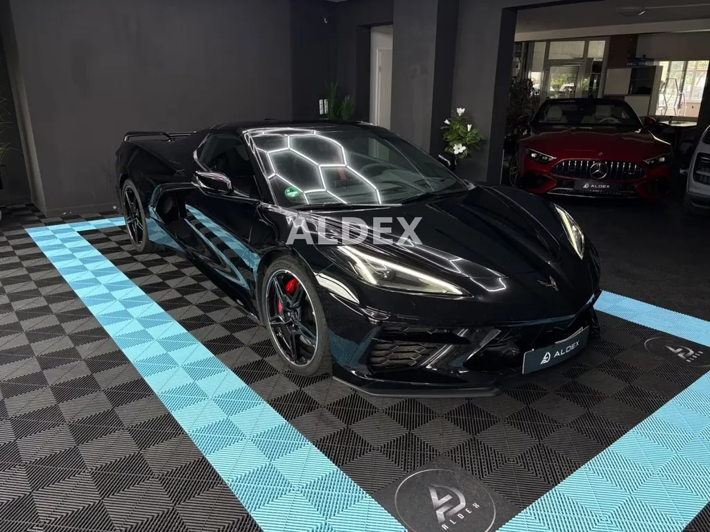 Corvette C8
