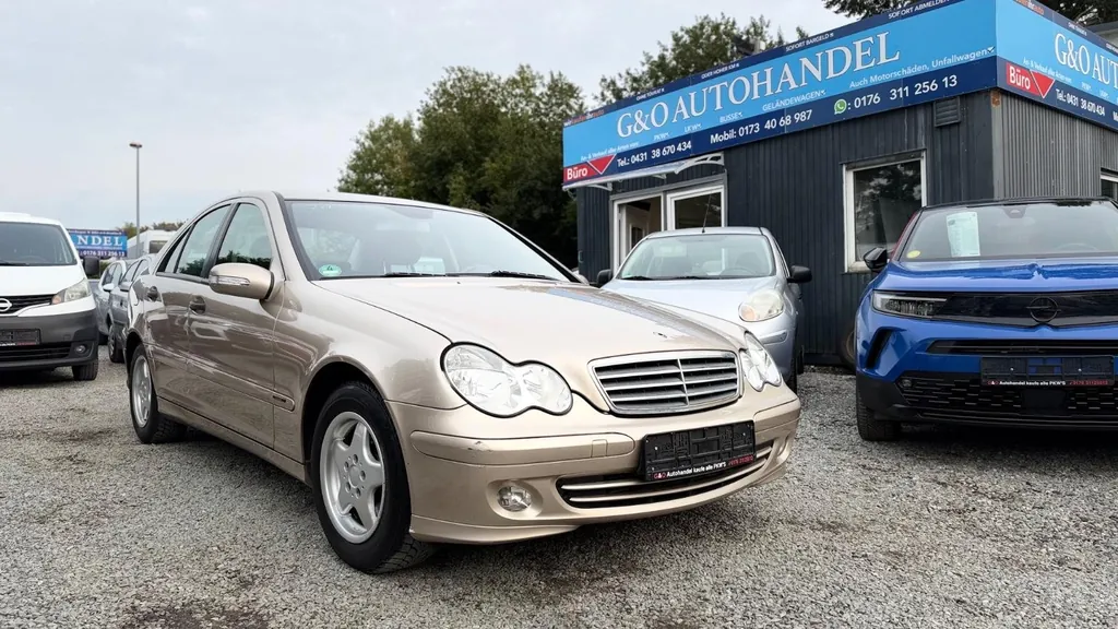 Mercedes-Benz C 180