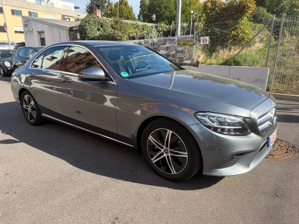 Mercedes-Benz C 220