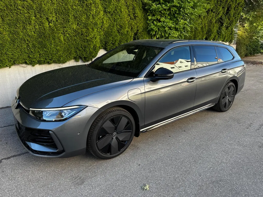 VW Passat Variant