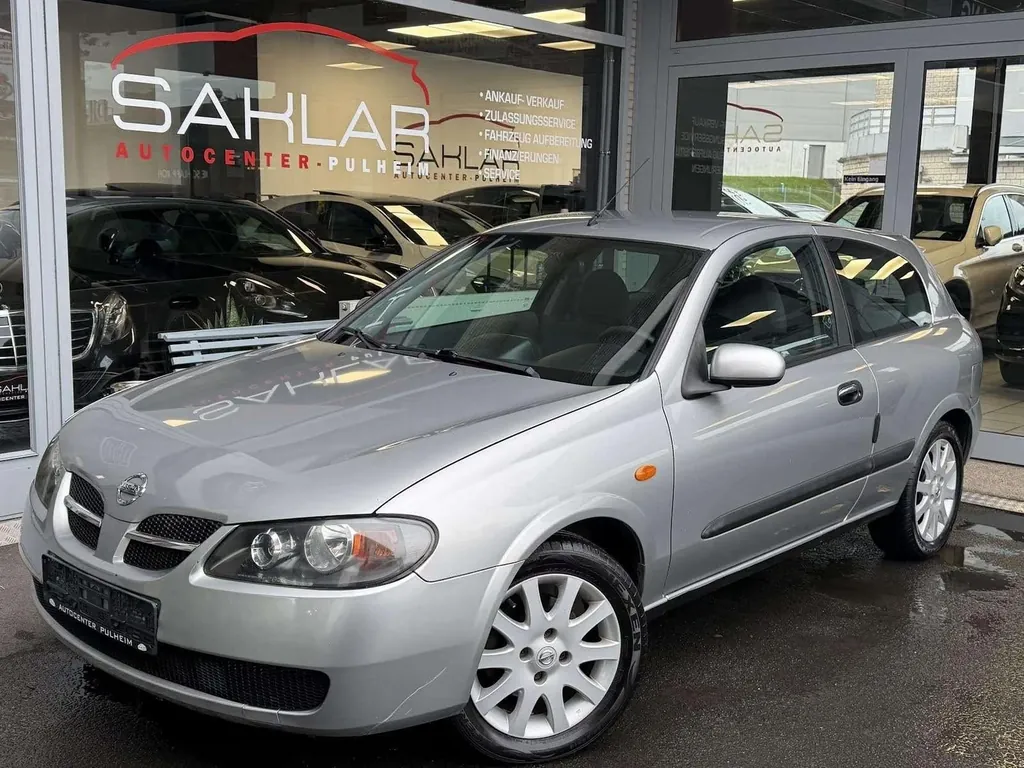 Nissan Almera
