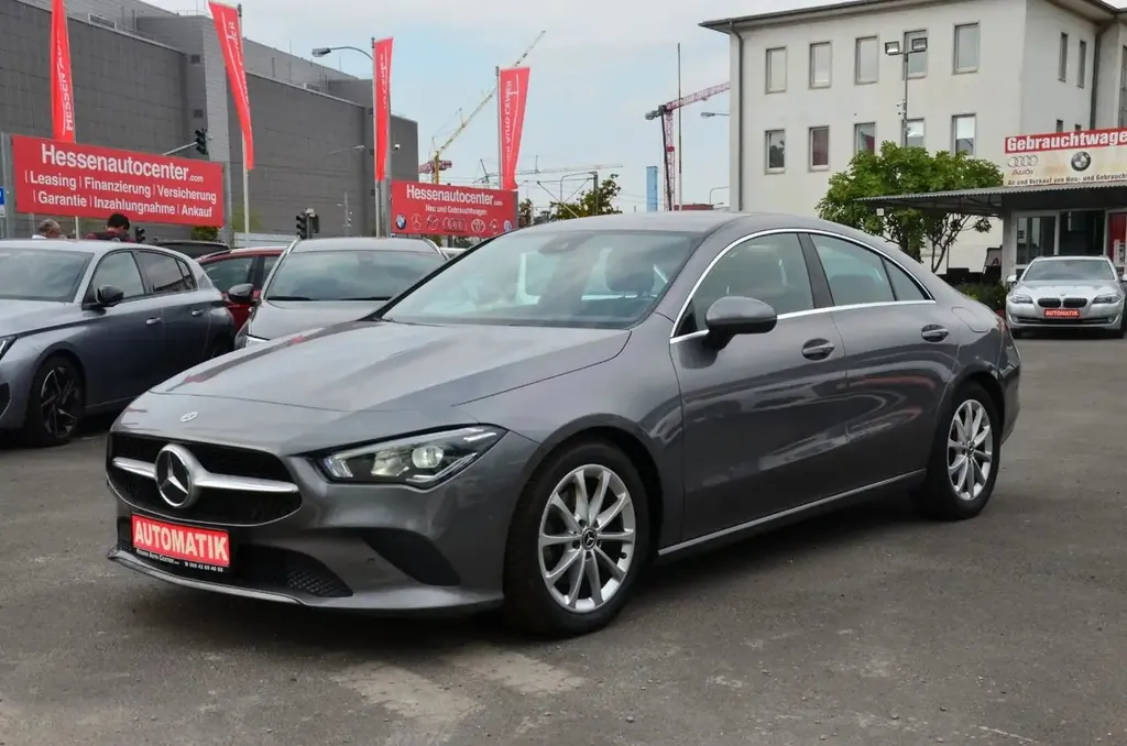 Mercedes-Benz CLA 180 *VC*NAVI*KAMERA*PDC*TEMPO*SPORT.P*TOP