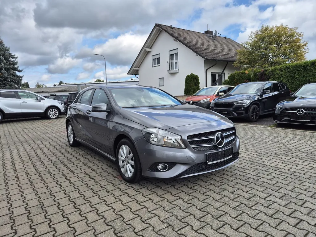 Mercedes-Benz A 180