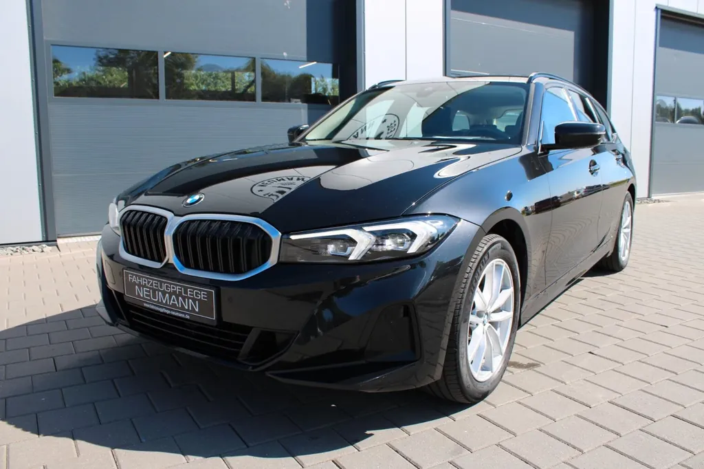 BMW 320
