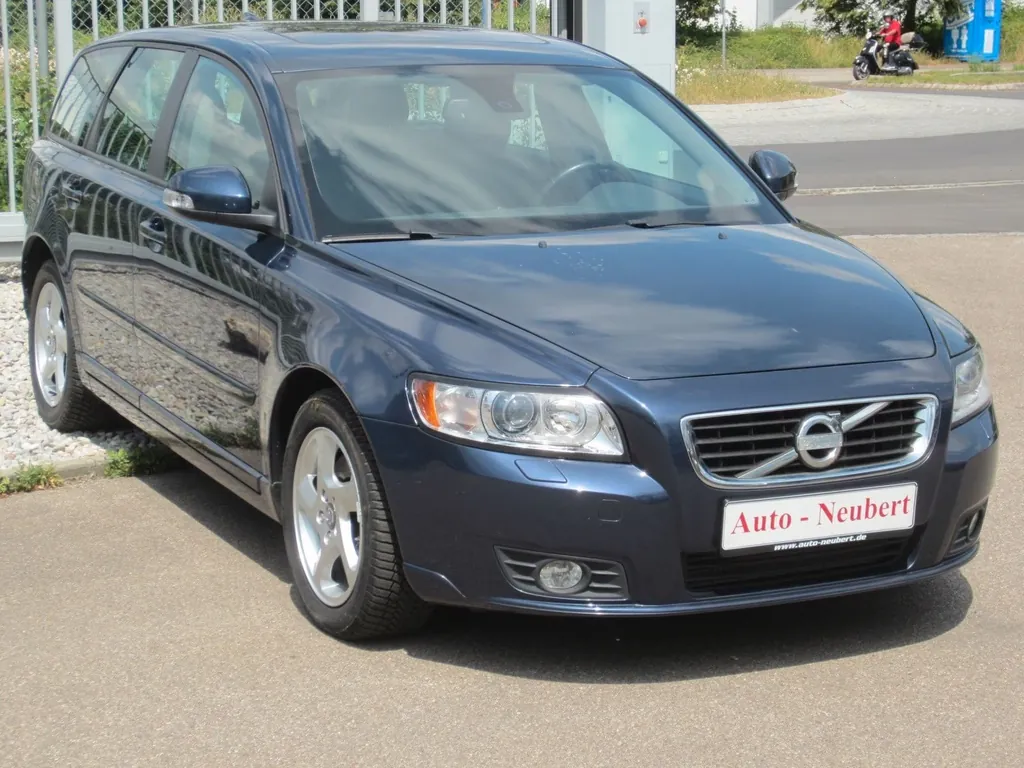 Volvo V50