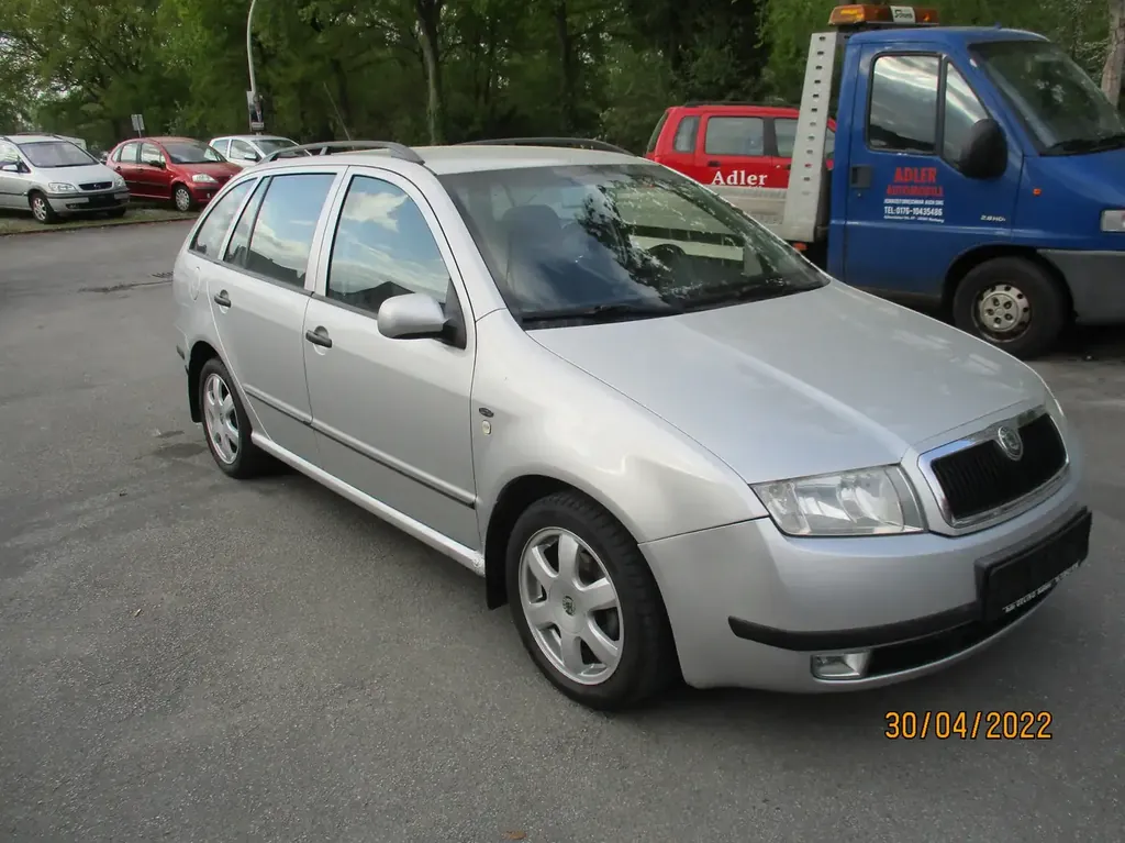 Skoda Fabia Elegance Combi (6Y5) TÜV:10-2025