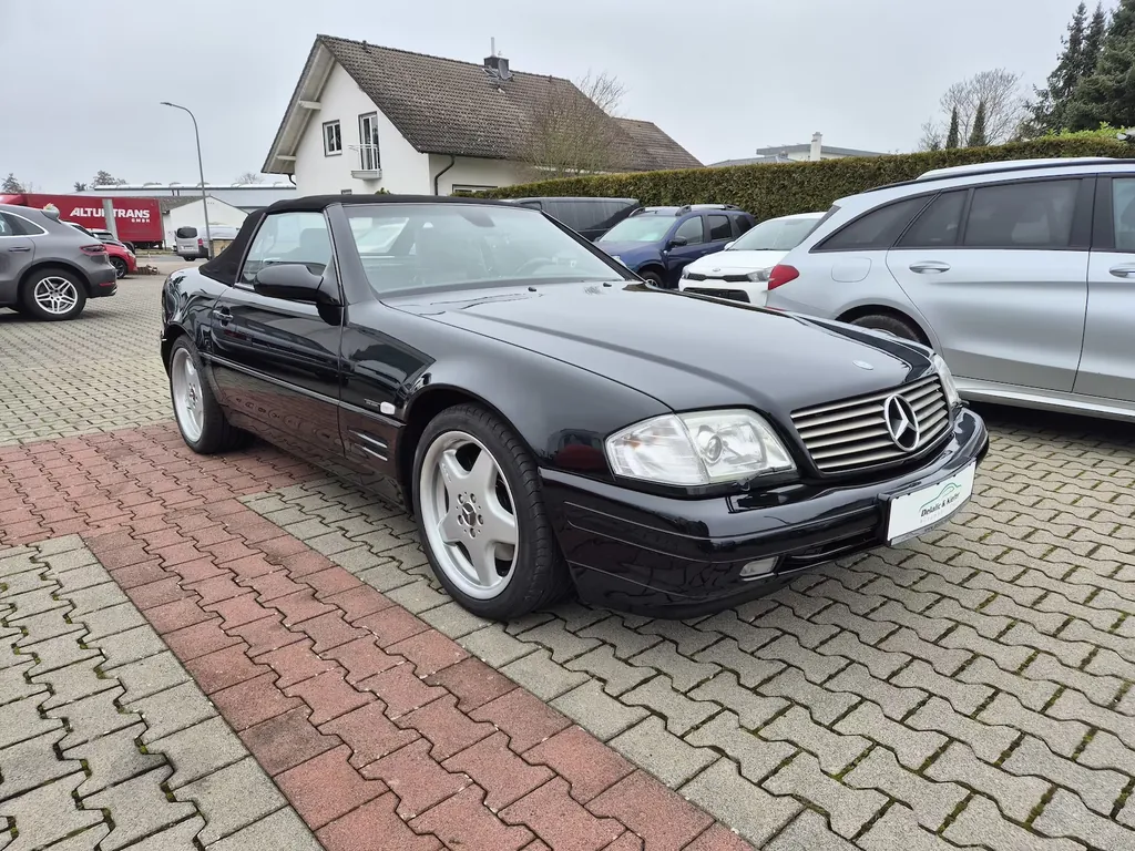 Mercedes-Benz SL 320