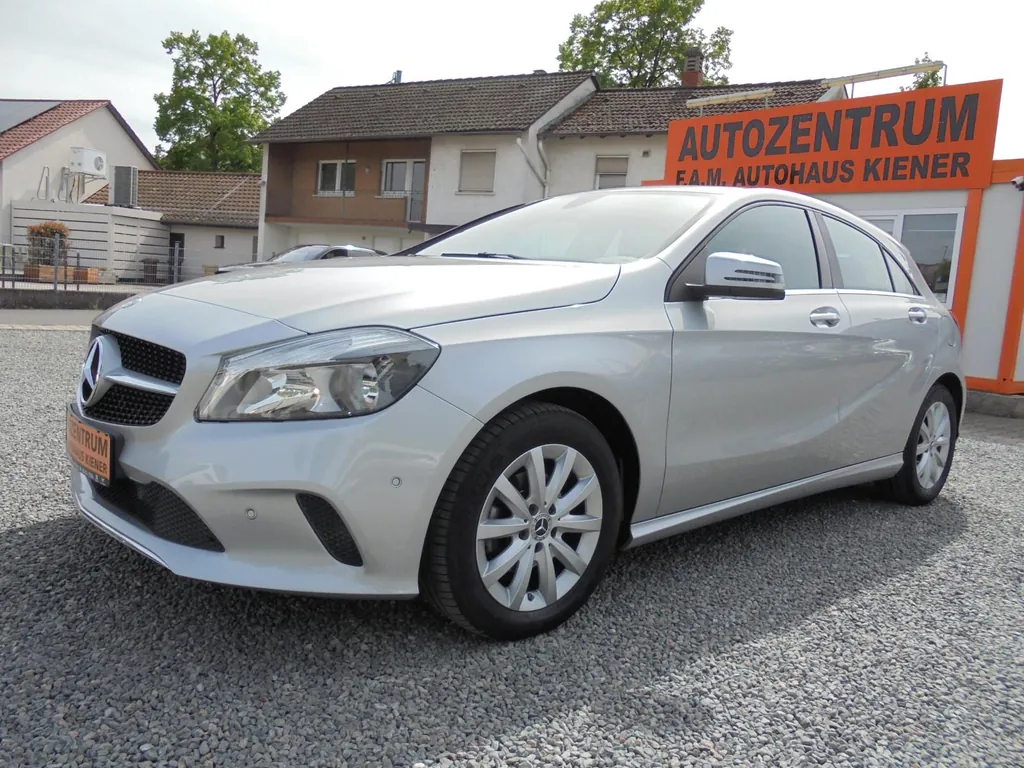 Mercedes-Benz A 180