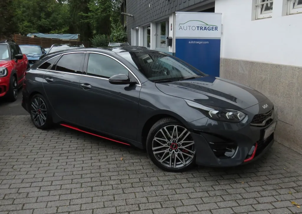 Kia pro cee'd / ProCeed