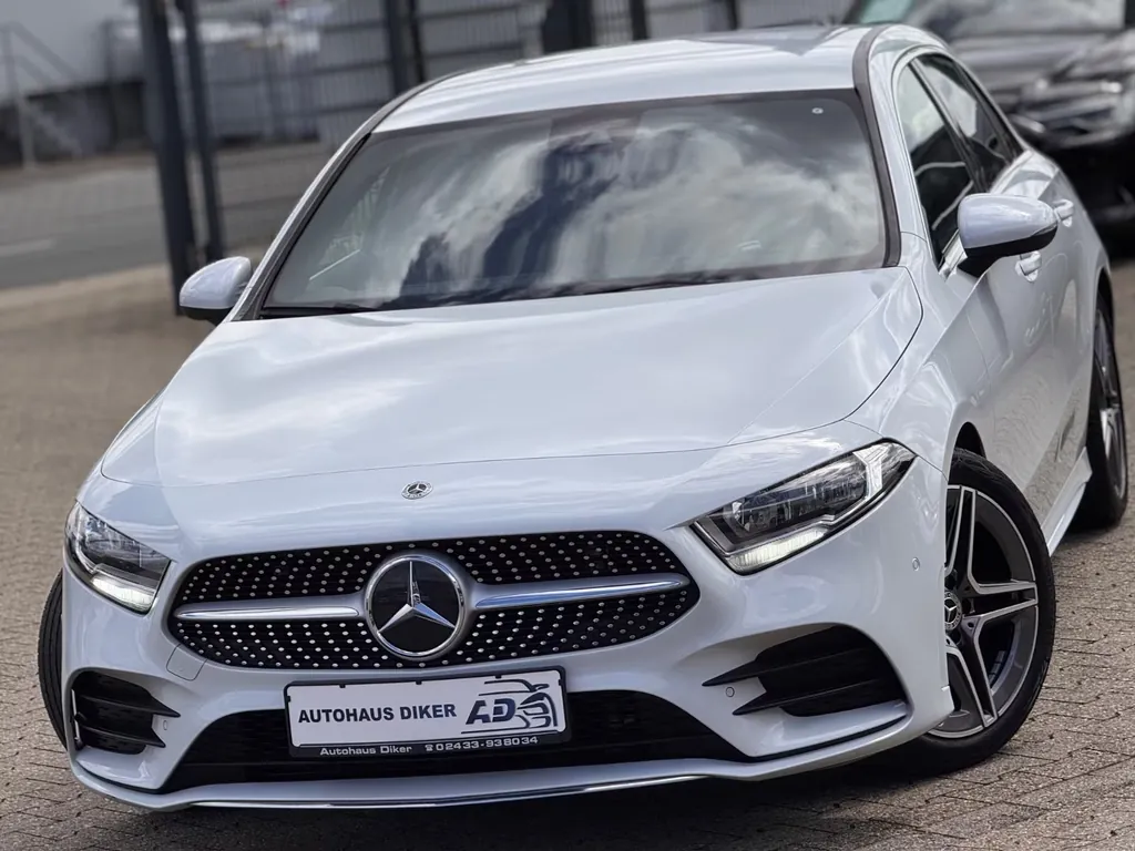 Mercedes-Benz A 220
