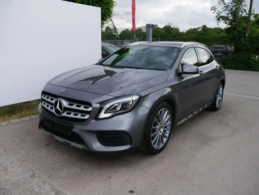 Mercedes-Benz GLA 250