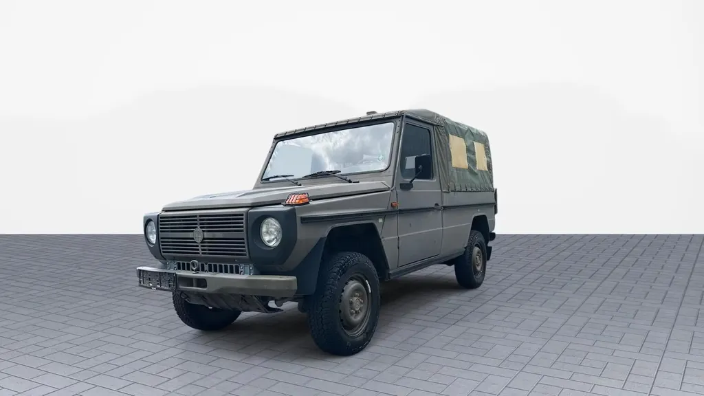 Mercedes-Benz G 230