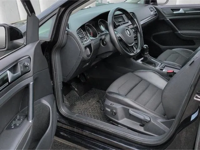 VW Golf Variant