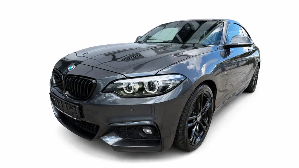 BMW 220