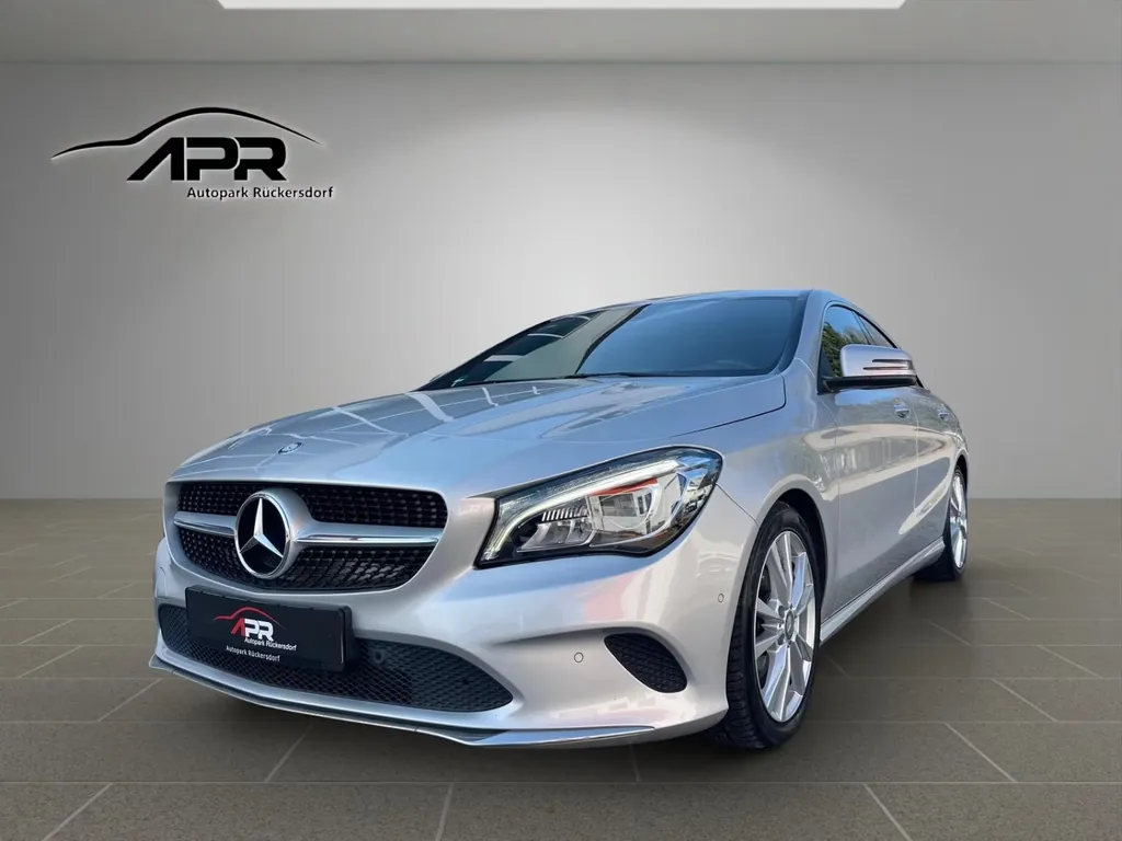 Mercedes-Benz CLA 220