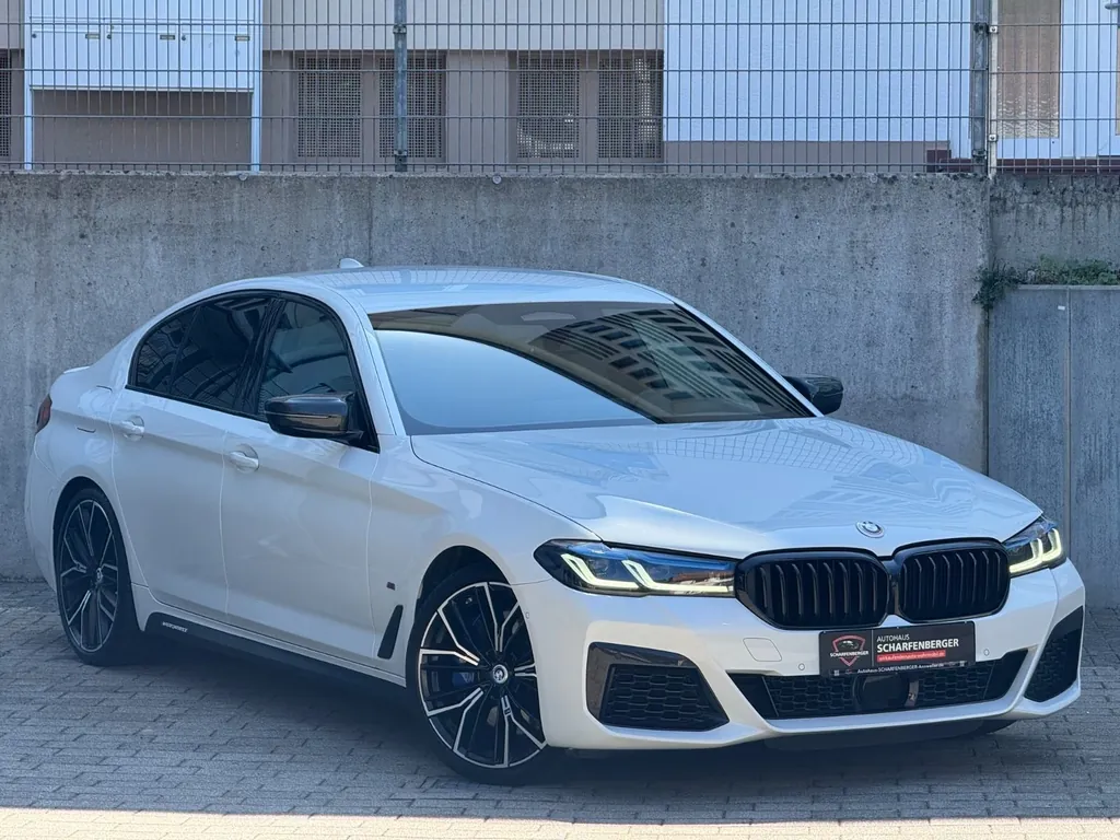 BMW M550