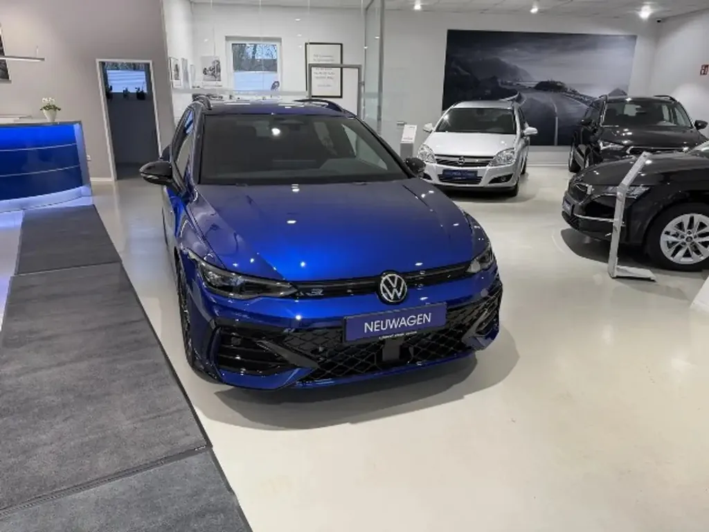 Volkswagen Golf R Golf VIII 1.5 eTSI R-Line AHK Sonderfarbe LED Matr