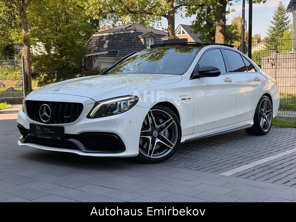 Mercedes-Benz C 63 AMG