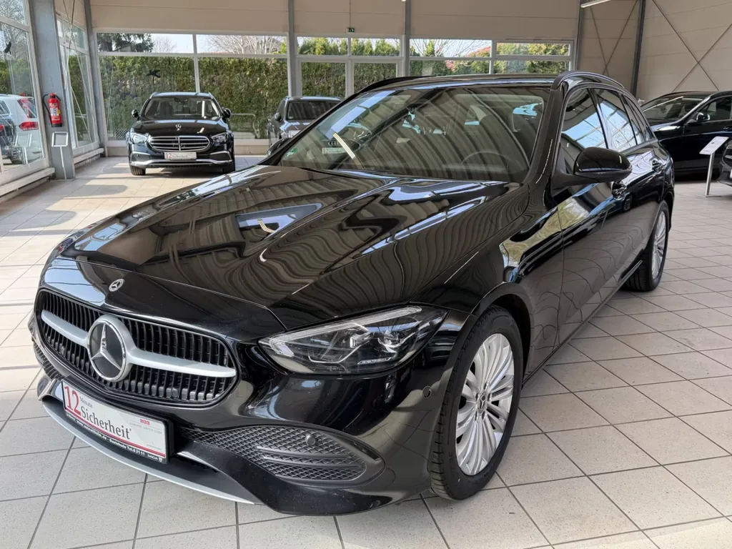 Mercedes-Benz C 220