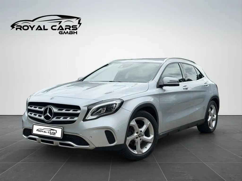 Mercedes-Benz GLA 200