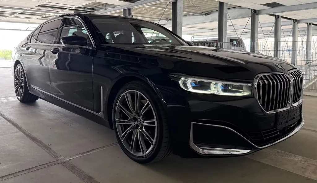 BMW 730