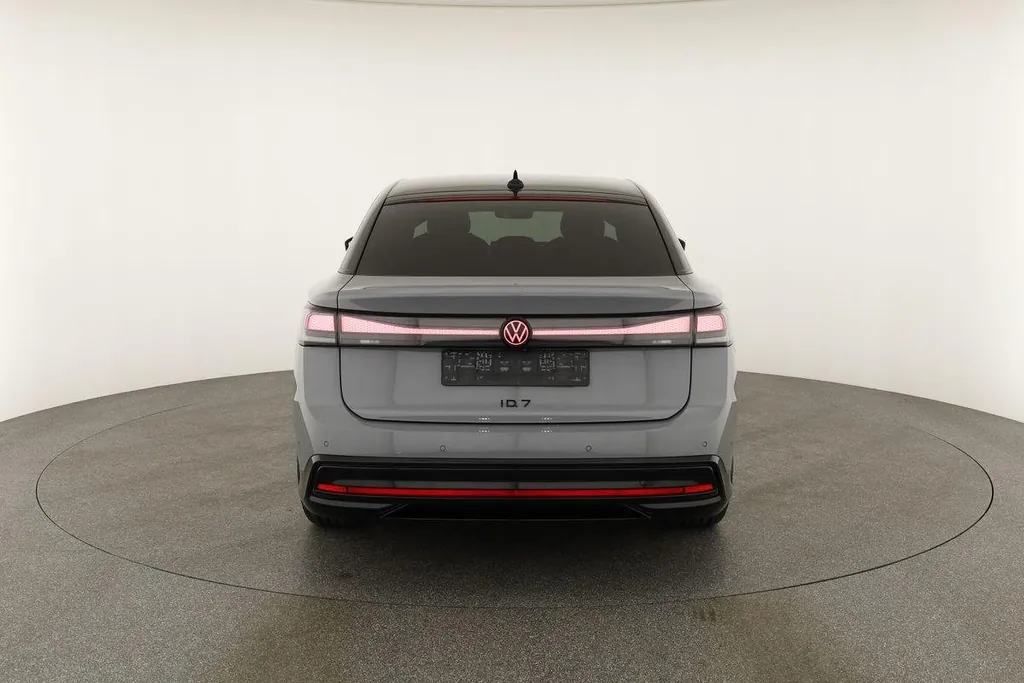 VW ID.7