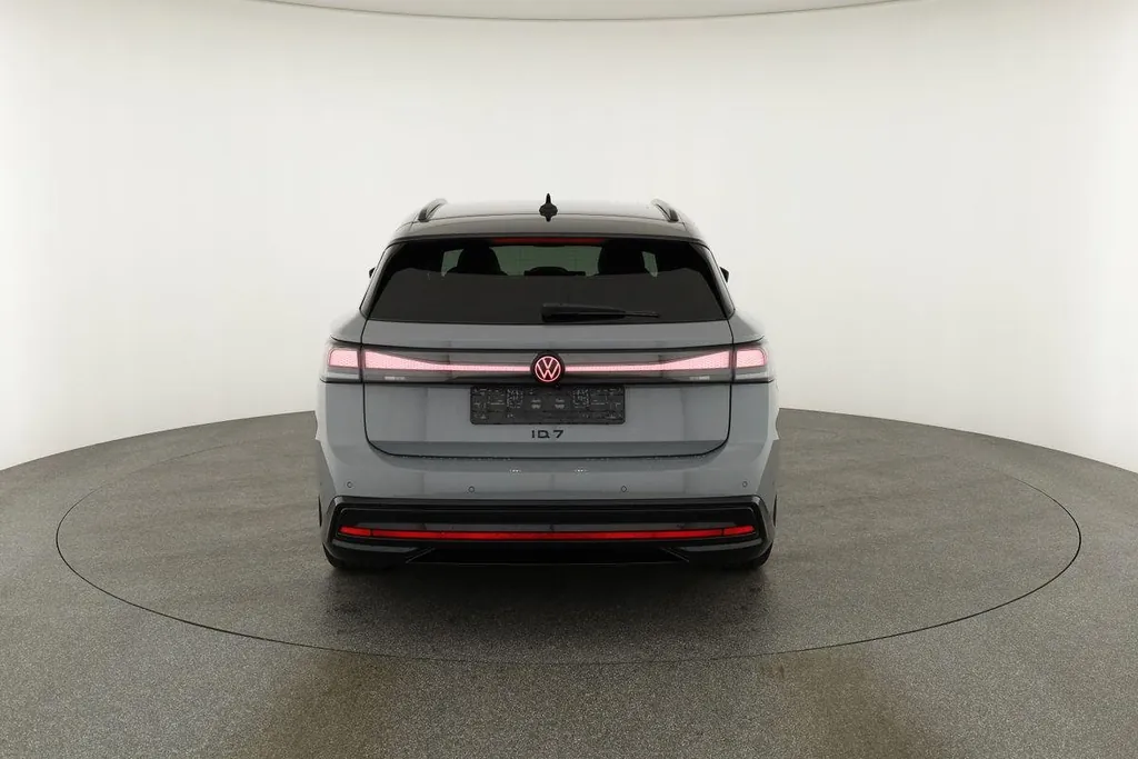 VW ID.7