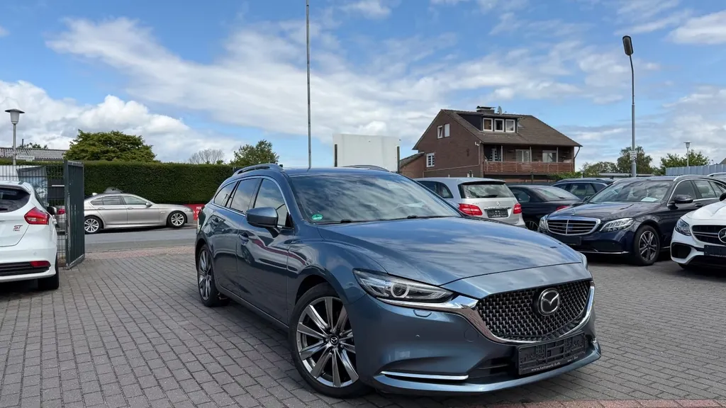 Mazda 6