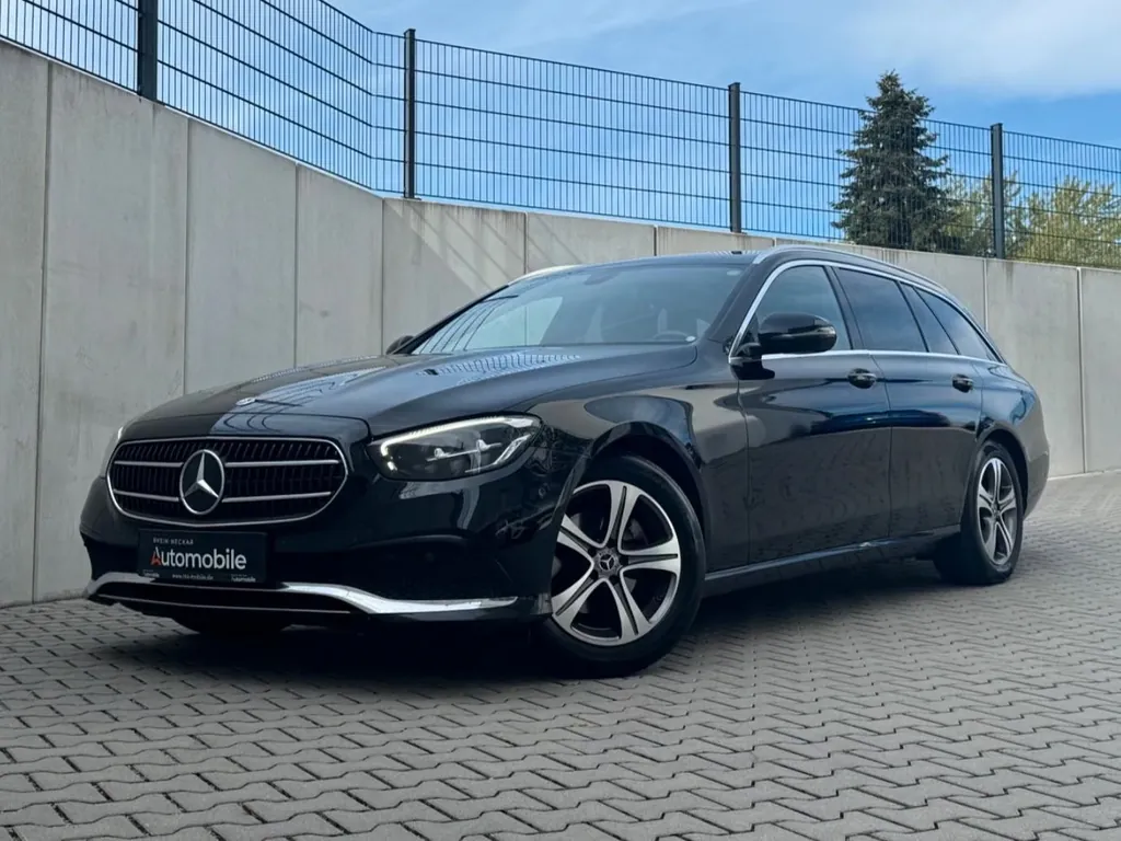 Mercedes-Benz E 220