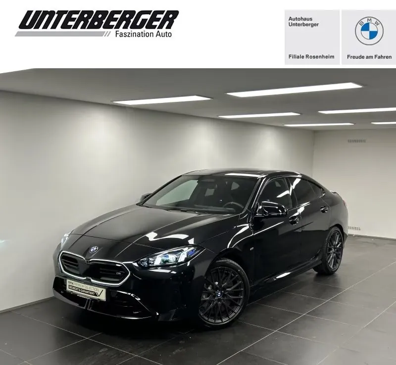 BMW M235