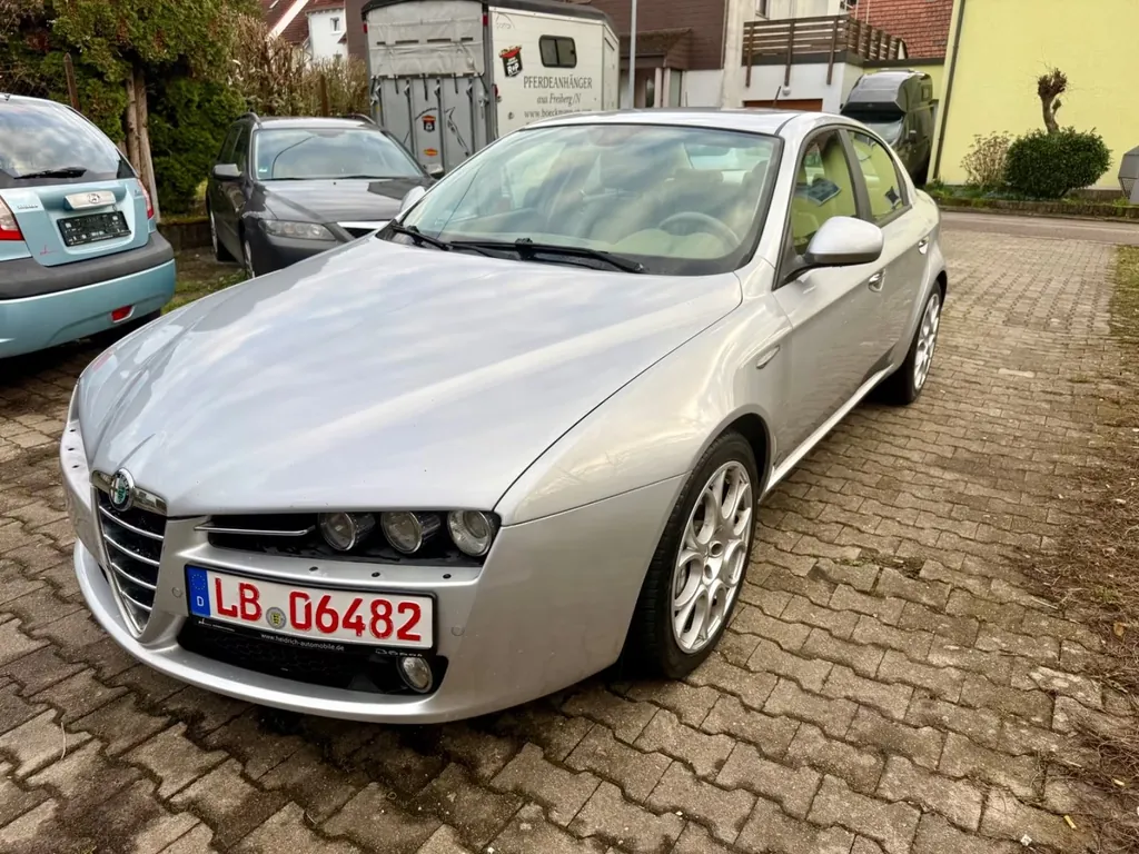 Alfa Romeo 159