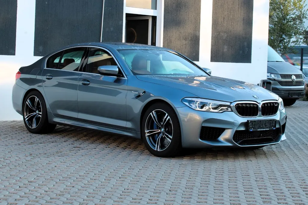 BMW M5