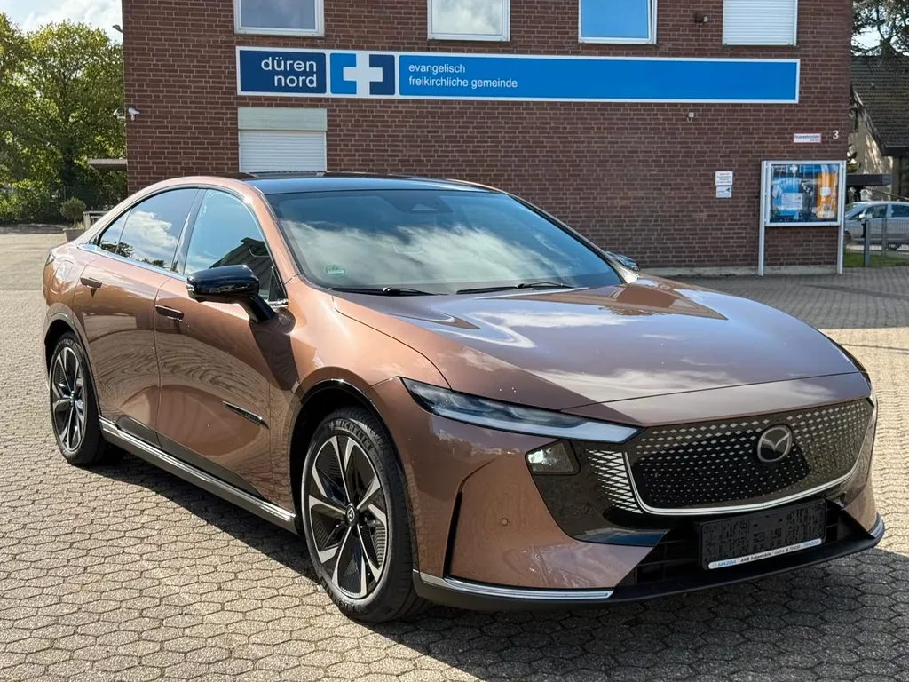 Mazda 6e