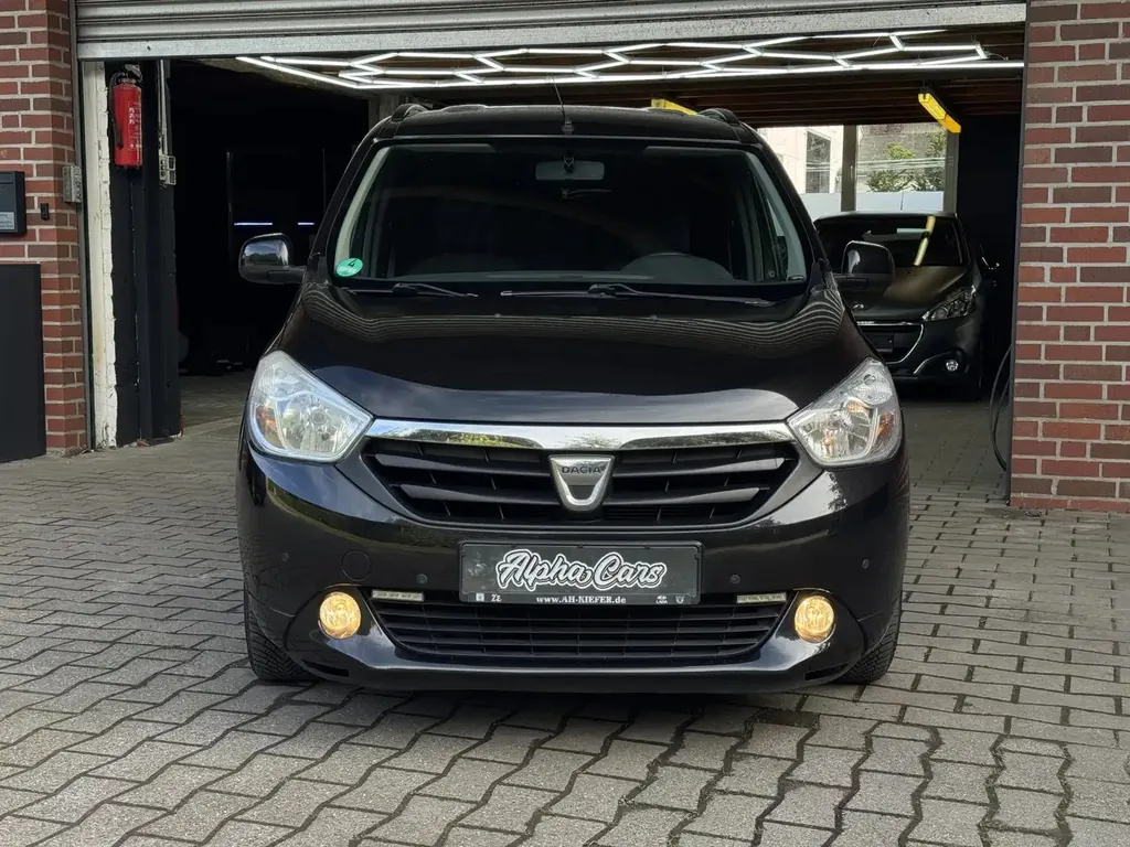 Dacia Lodgy Prestige 1.5 dCi 7 Sitzer AHK PDC Sitzheizung klim