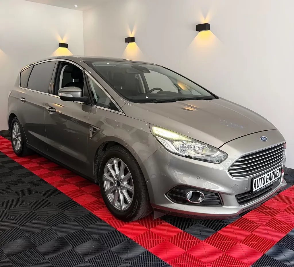 Ford S-Max