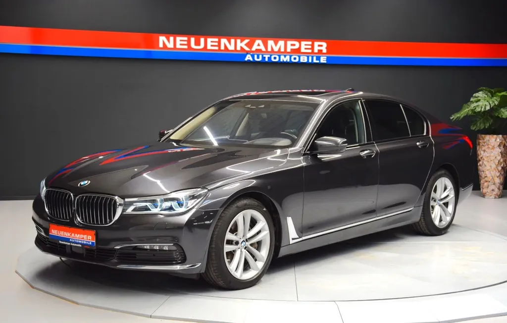 BMW 750