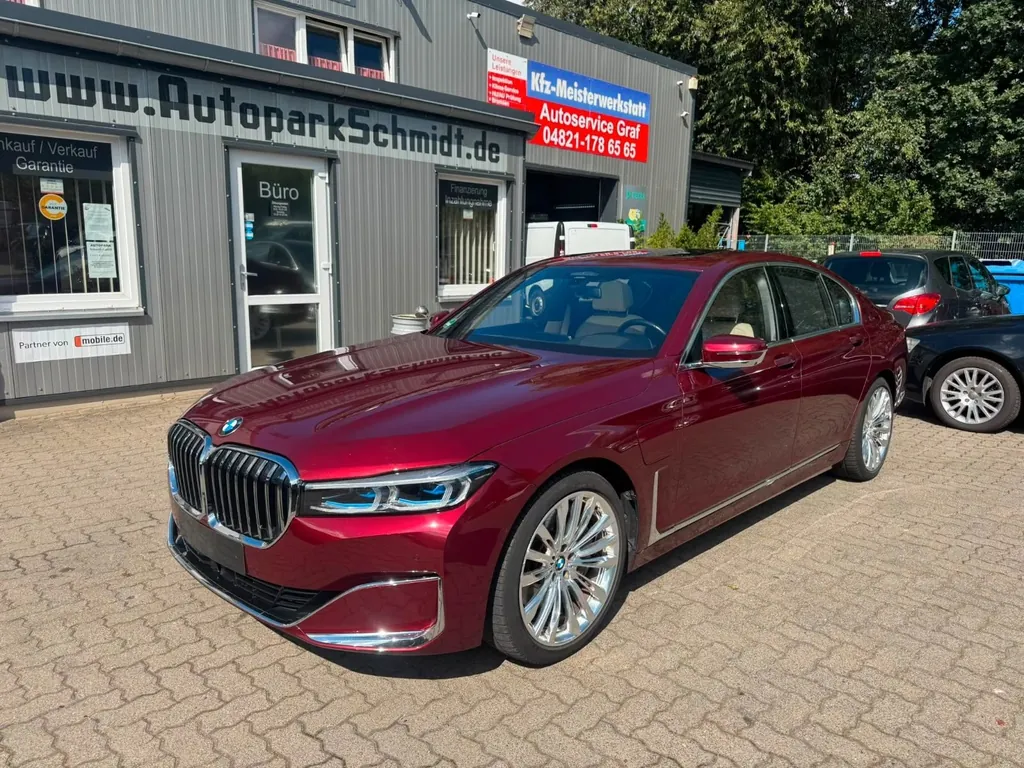 BMW 745
